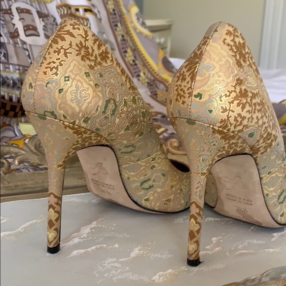Gold leather handmade pumps made in Italy, perfect Cinderella shoes!👸🏼 - Picture 6 of 7
